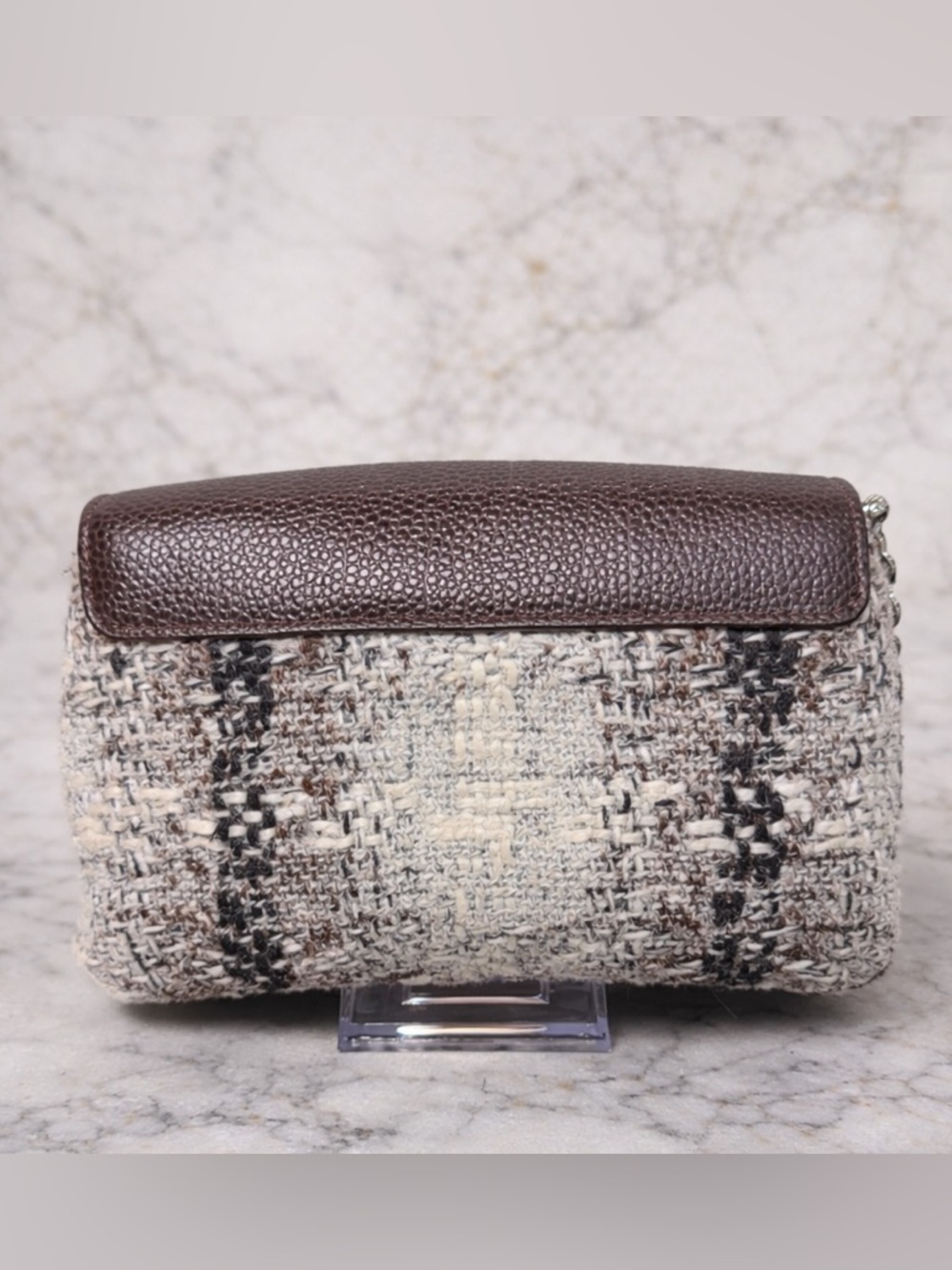 Henri Bendel brown fabric and leather wristlet clutch - Picture 4 of 5